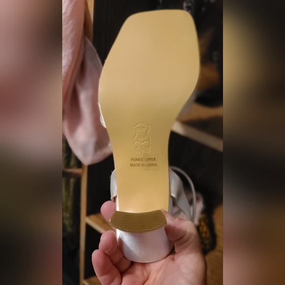 Beautiful Formal Shoes - Picture 12 of 12